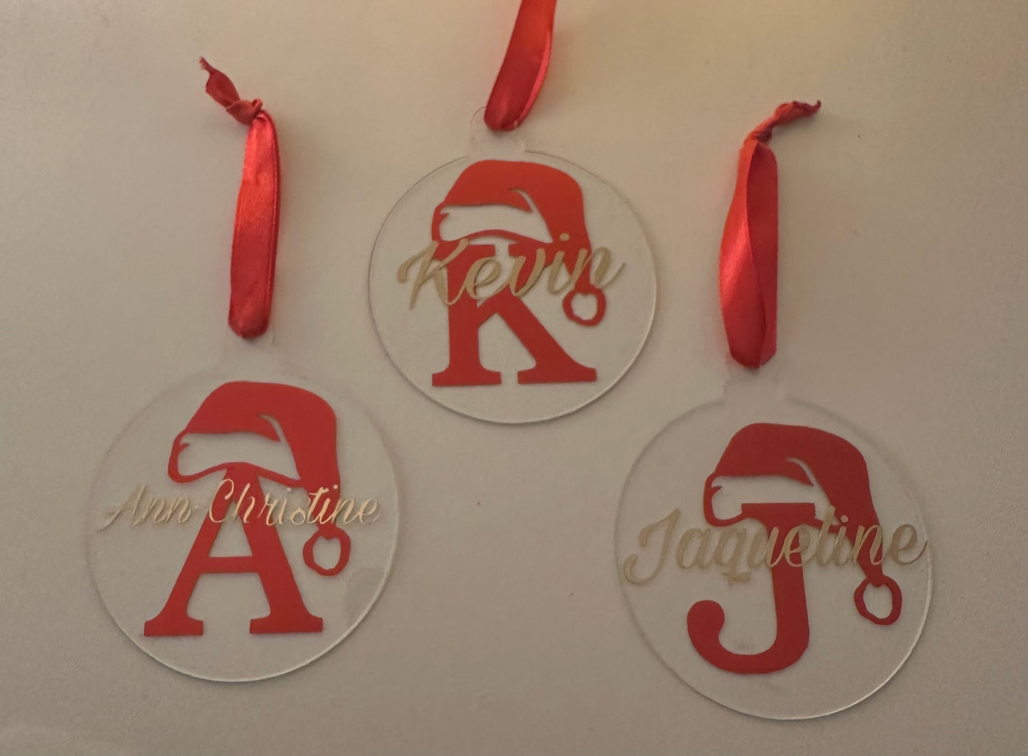 🎁 Personalisierte Weihnachtsornamente – Initiale & Name